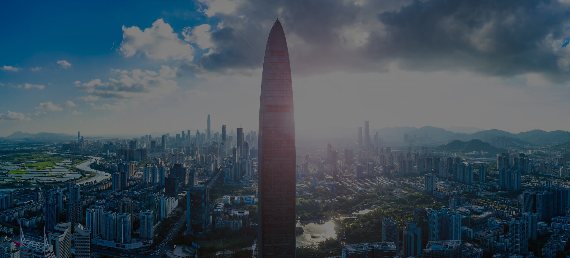 用智能科技，助力用戶產(chǎn)業(yè)升級(jí)